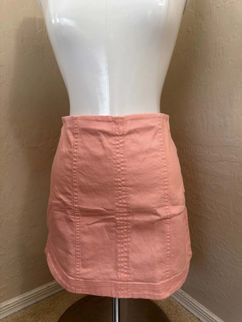 Peach denim mini skirt, Sz Large (medium)